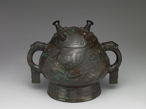 Early Western Zhou period - Gui food container with twin-dragon pattern