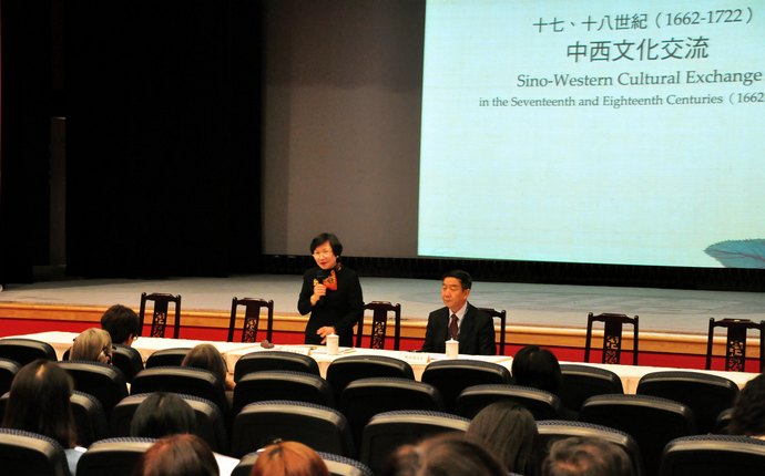 (2011/11/15)周功鑫院長與鄭鑫淼院長開幕致詞