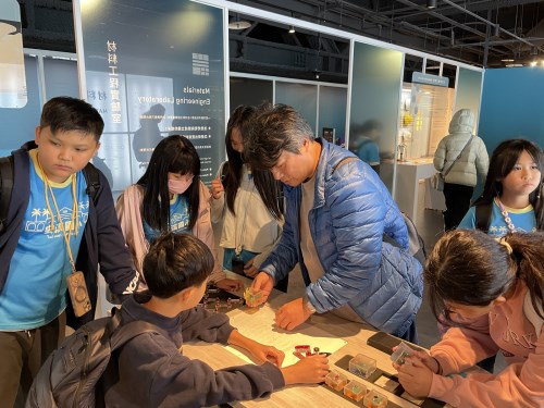 臺南市安溪國小參訪科教館