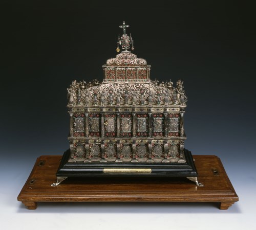フランシスコ・ザビエル（1506-1552年）の聖骨箱と聖遺物  G. Vamona Modcoicar製作