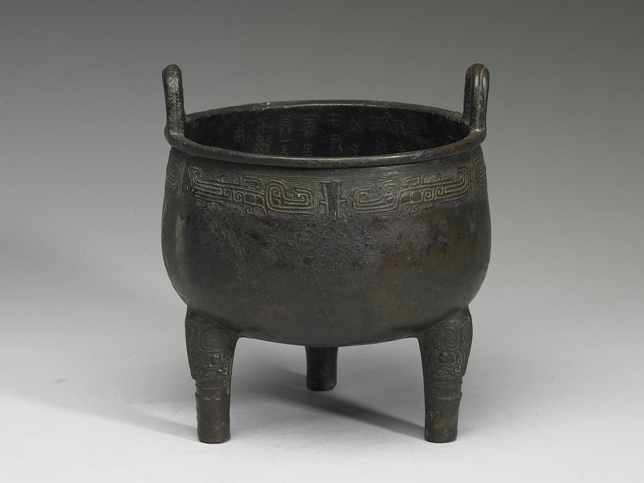 Ding cauldron of Shi-shou, Early Western Zhou Dynasty