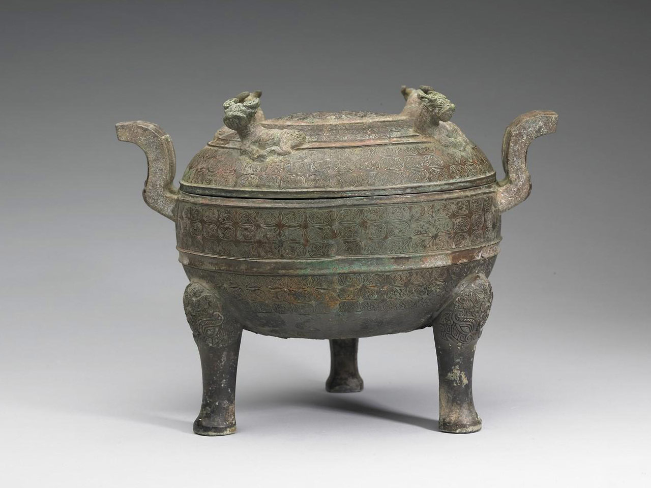 Ding cauldron with four oxen on the lid, Warring States Period