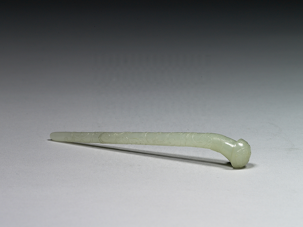 Jade Hairpin inscribed signature <i>Zigang</i> with <i>chi</i> tiger pattern