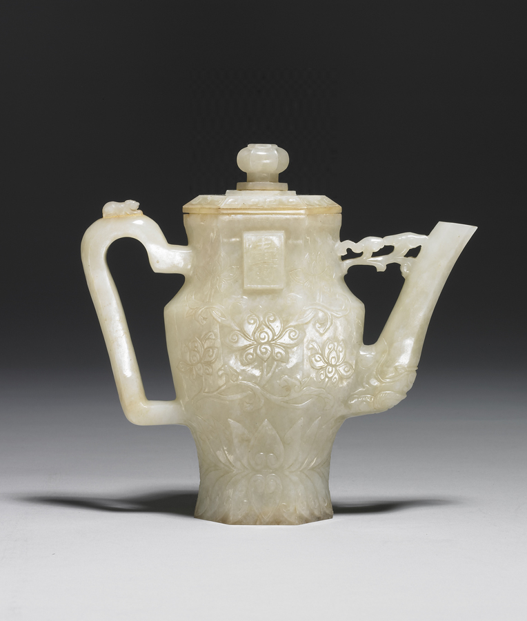 Jade Ewer with ''longevity'' character and floral pattern