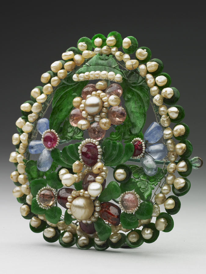 清代　翠玉嵌珠宝鈿花